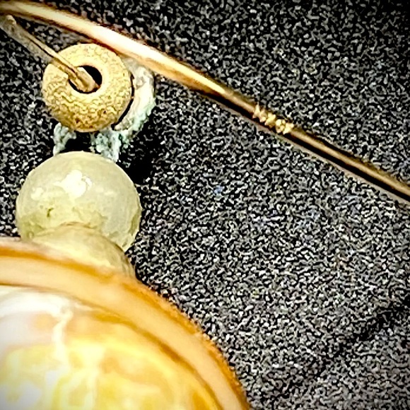 Shell earrings 14k gold dangle hooks seashell ocean beach artisan made - Picture 6 of 6